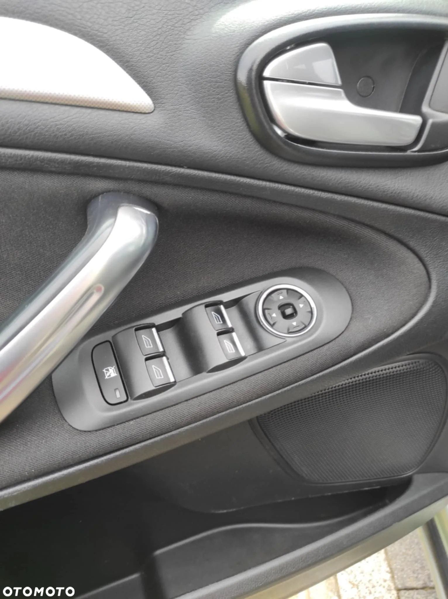 Ford S-Max 2.0 TDCi Ambiente - 14