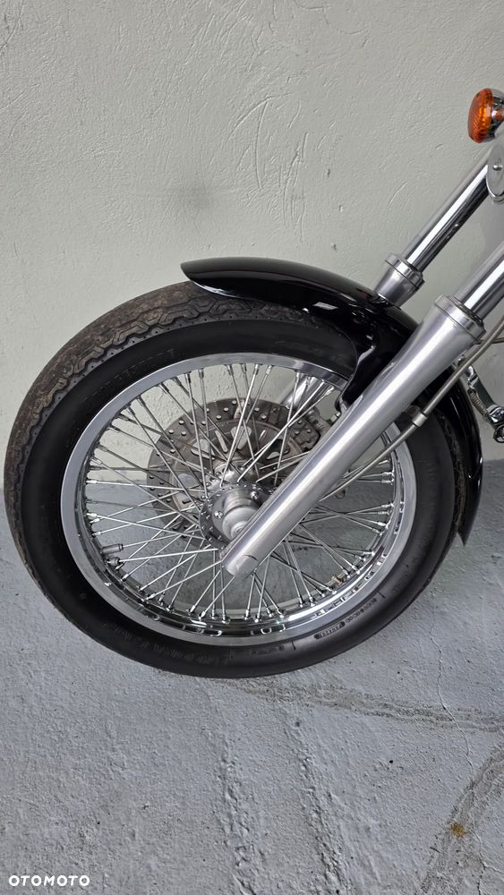 Suzuki Intruder - 27