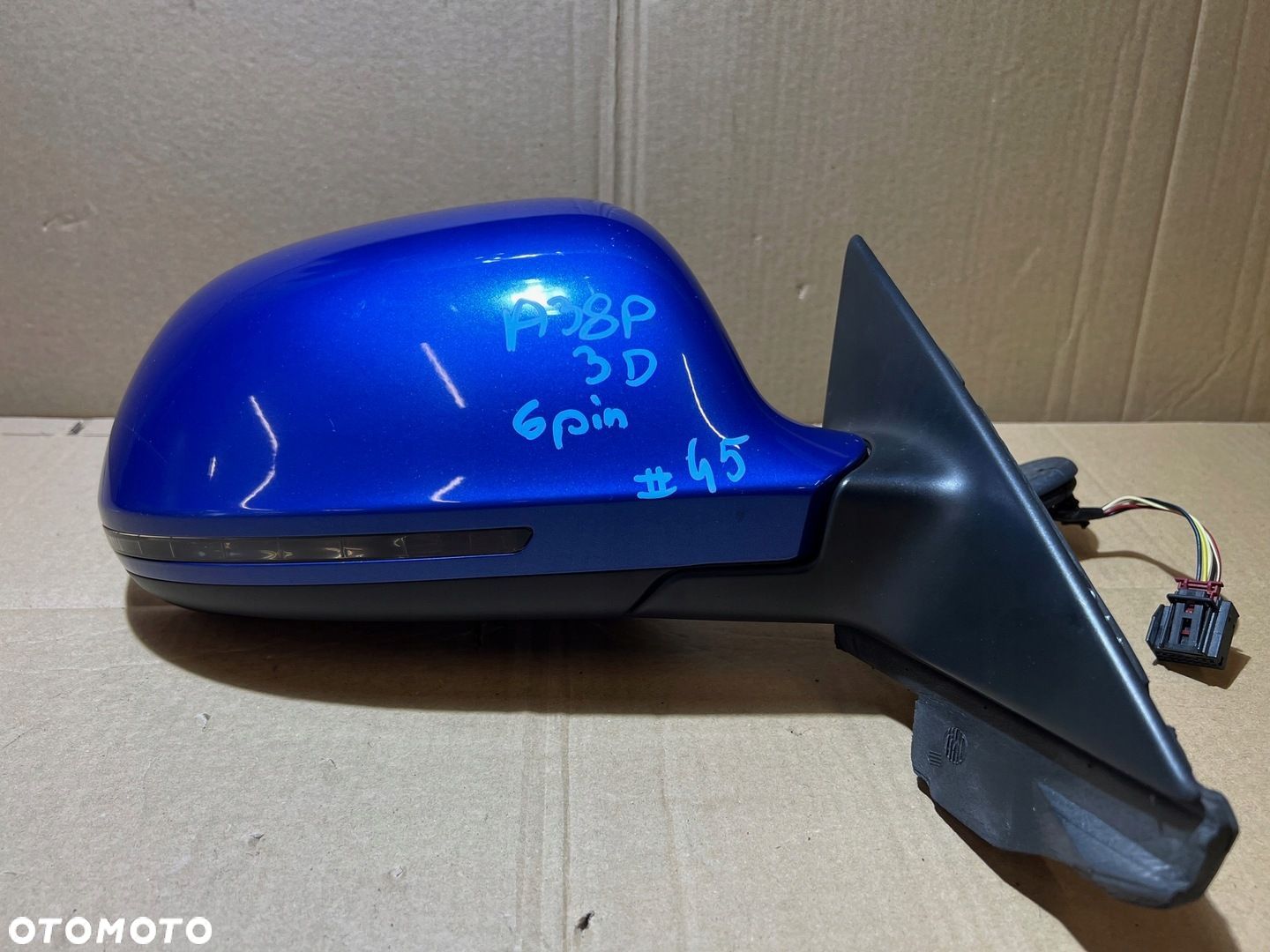AUDI A3 8P 3D LIFT LUSTERKO PRAWE 6PIN - 1