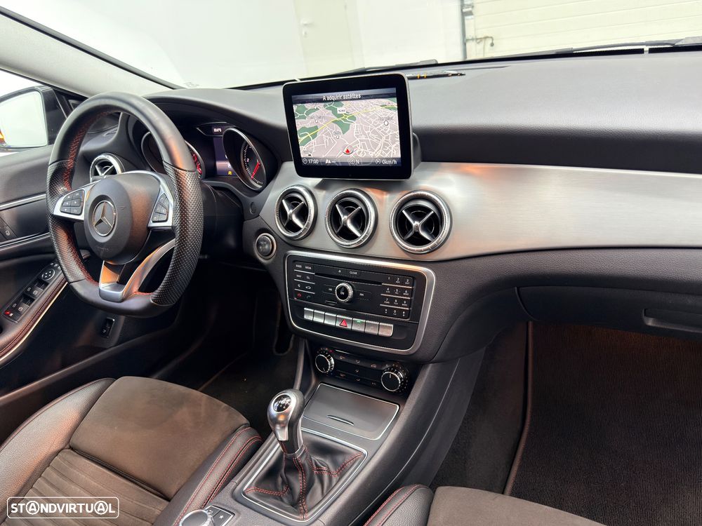 Mercedes-Benz CLA 180 d AMG Line - 18
