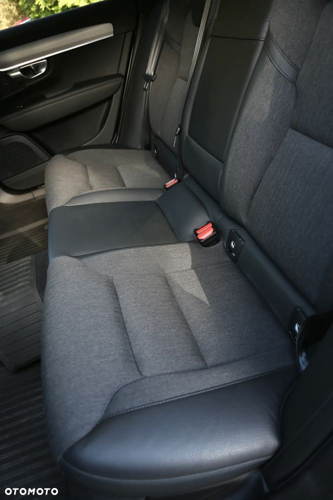 Volvo V90 Cross Country B4 D AWD Plus - 29