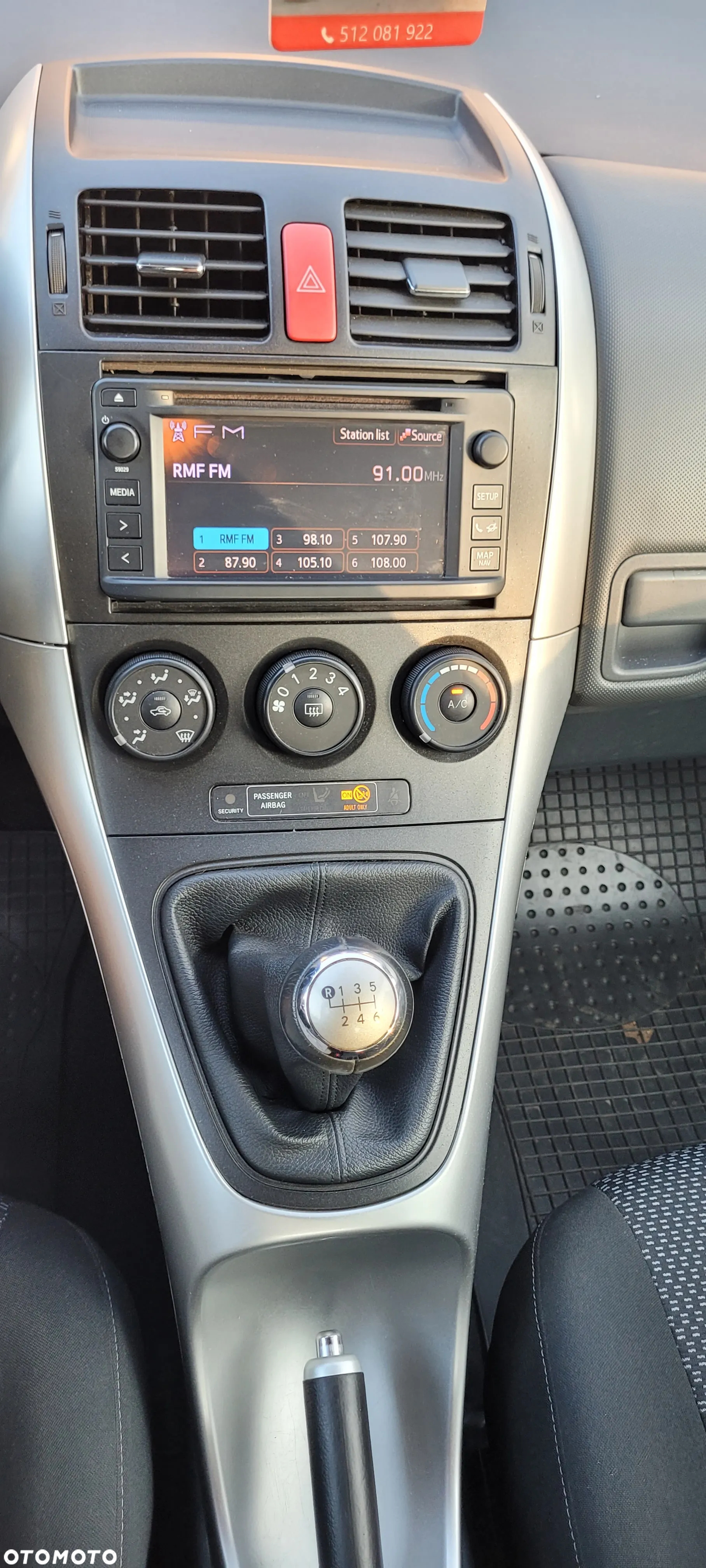Toyota Auris 1.33 VVT-i Premium Comfort - 6
