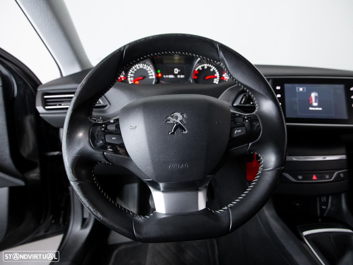 Peugeot 308 SW - 17