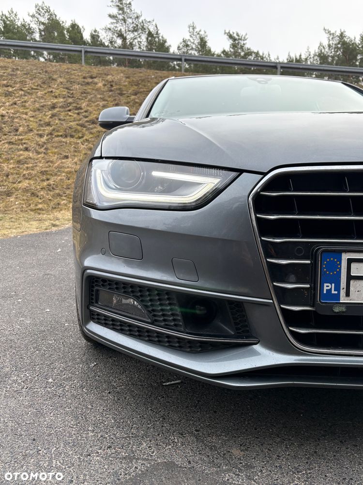 Audi A4 Avant 2.0 TDI DPF clean diesel S line Sportpaket - 2