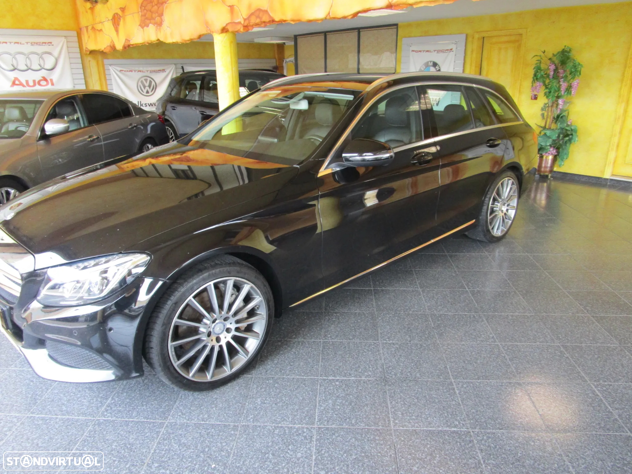 Mercedes-Benz C 350 e - 12