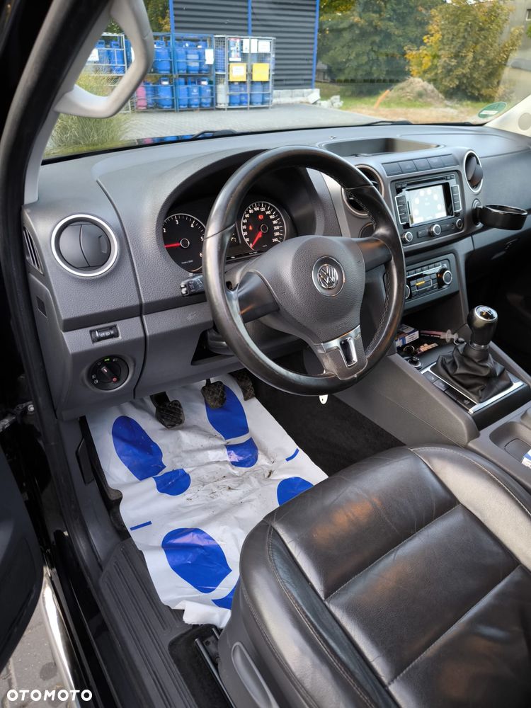 Volkswagen Amarok - 23