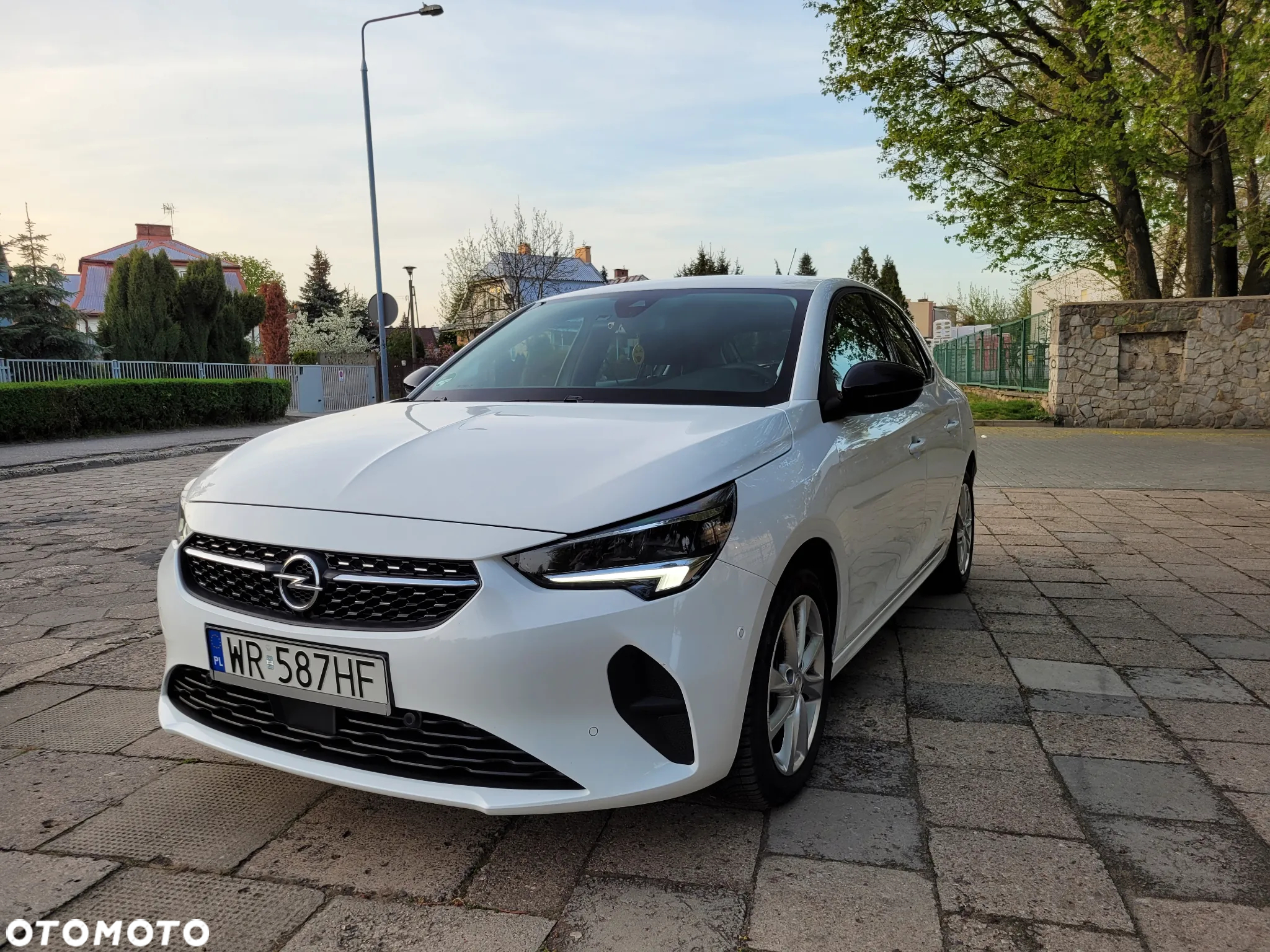 Opel Corsa 1.2 Elegance S&S - 2