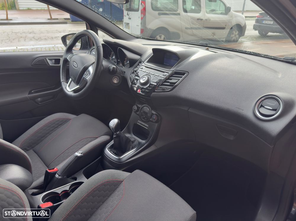 Ford Fiesta 1.0 T EcoBoost STLine - 11