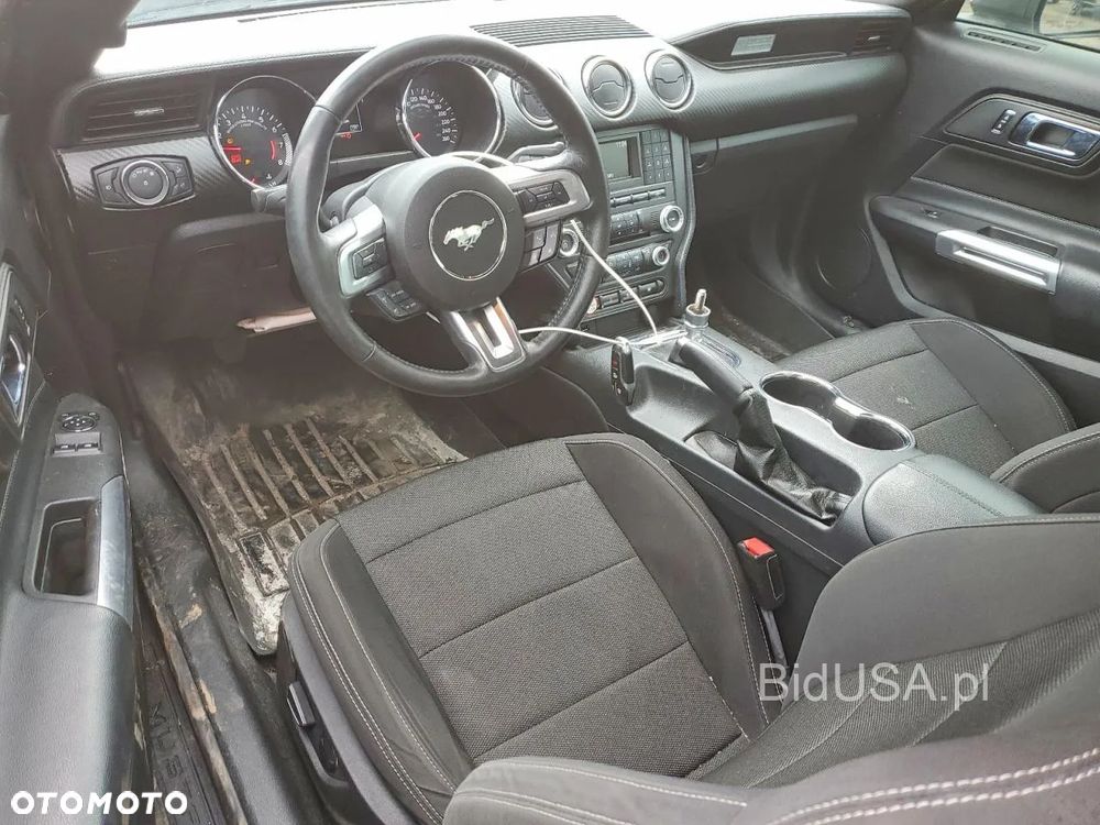 Ford Mustang 3.7 V6 - 7