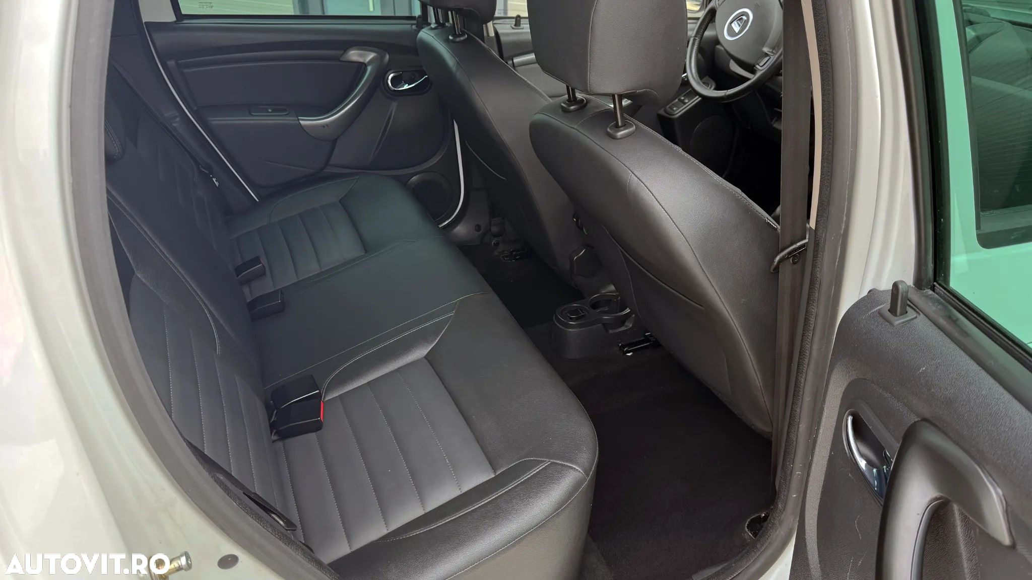 Dacia Duster 1.5 dCi 4x2 Laureate - 11
