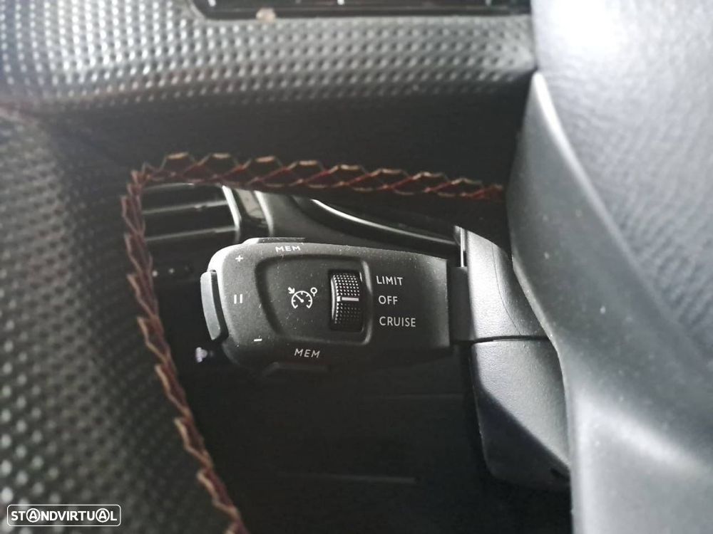 DS DS7 E-Tense Performance Line+ EAT8 - 18