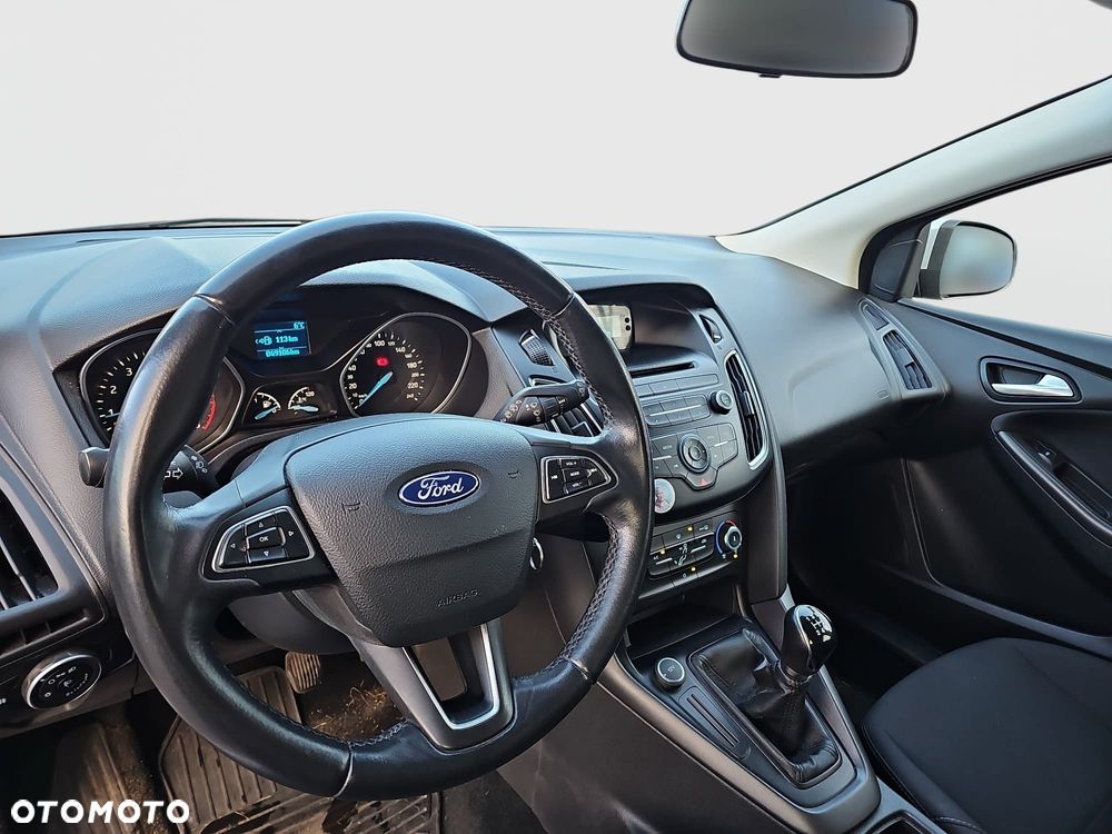 Ford Focus 1.6 Trend - 11