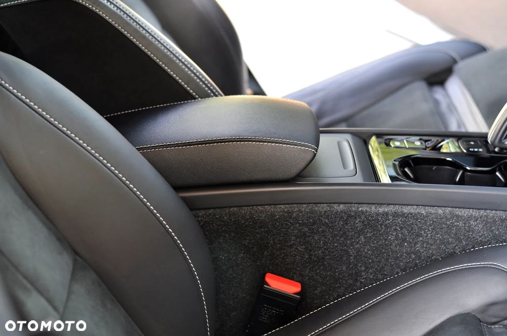 Volvo XC 40 T3 Geartronic RDesign - 23