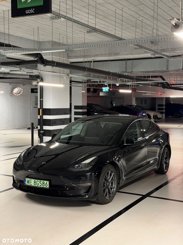 Tesla Model 3 - 7