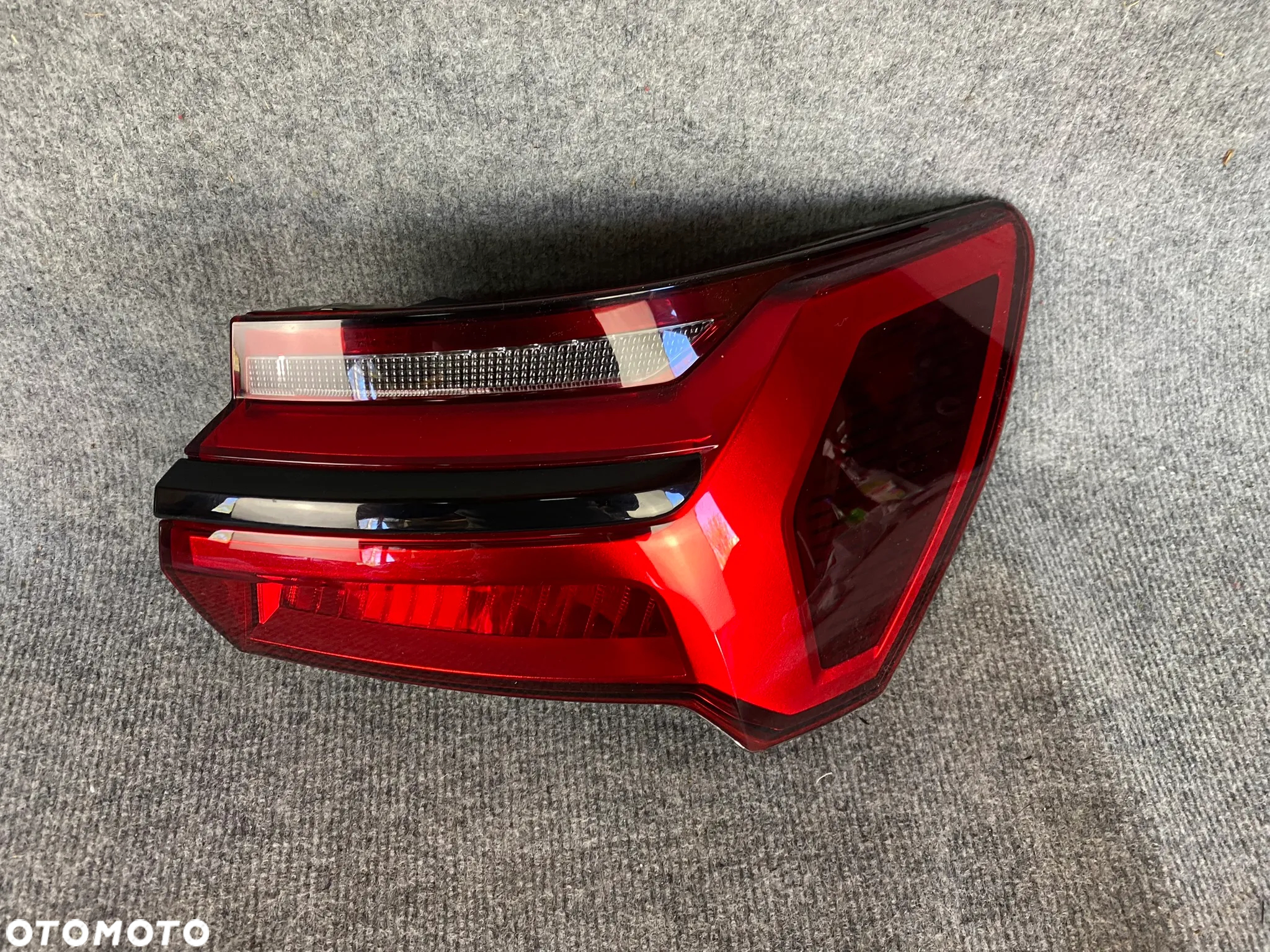 LAMPA TYLNA TYŁ PRAWA - AUDI A6 C8 4K SEDAN KOMBI 18- - 2