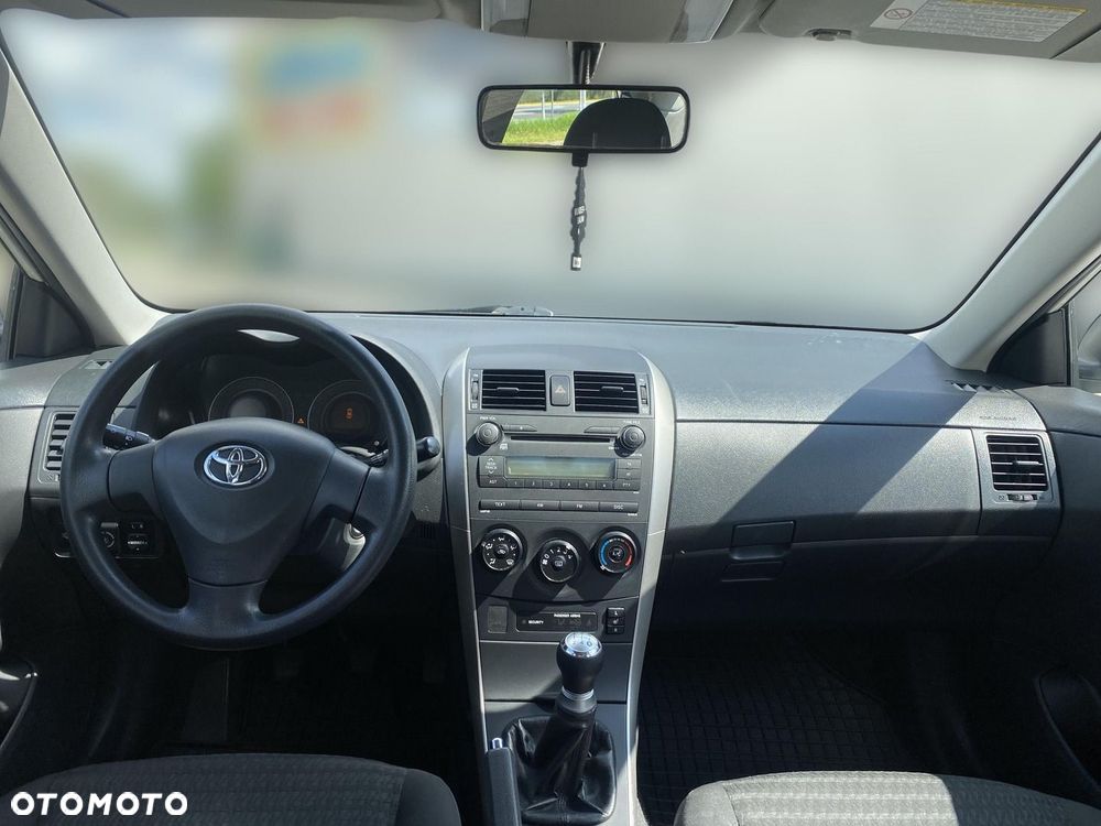 Toyota Corolla 1.6 VVT-i Terra - 4