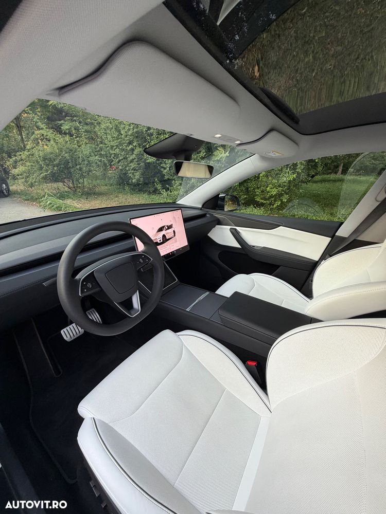 Tesla Model Y Performance - 7