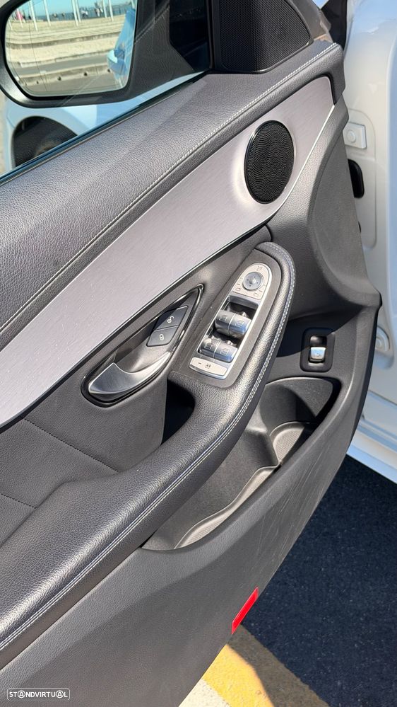 Mercedes-Benz C 300 - 25