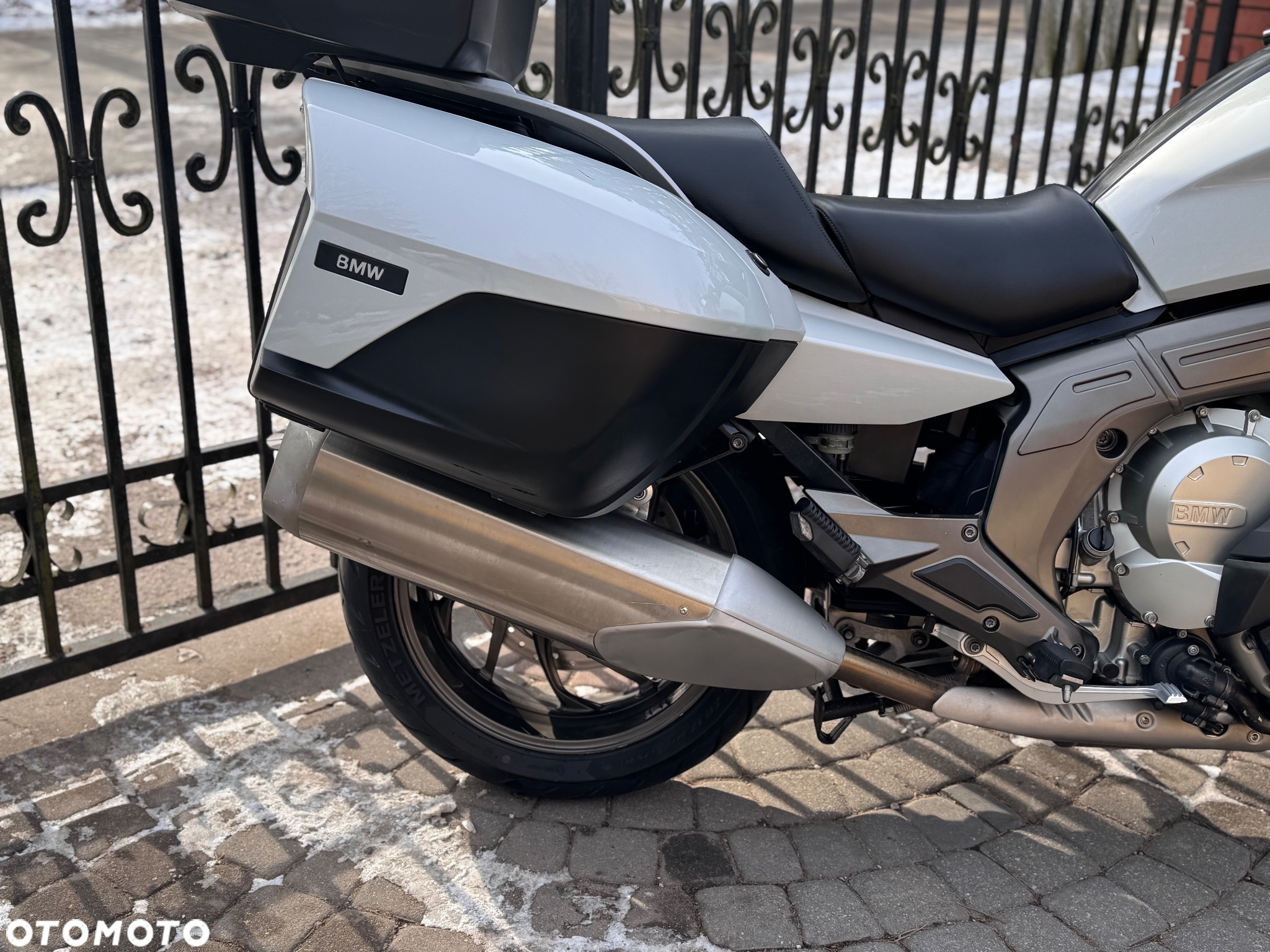 BMW K - 9