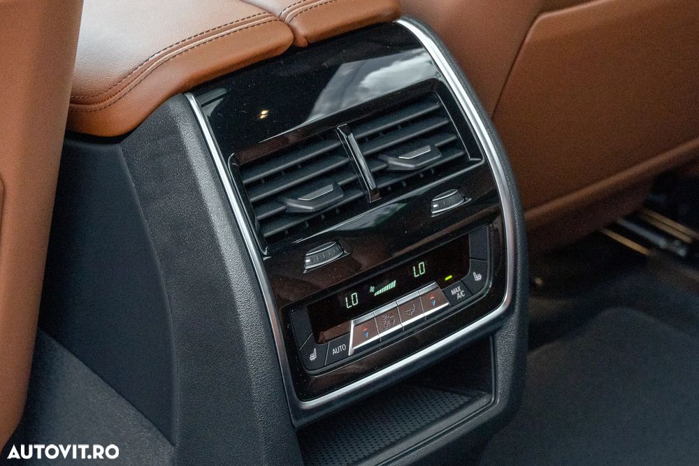 BMW X7 xDrive40d AT MHEV - 28