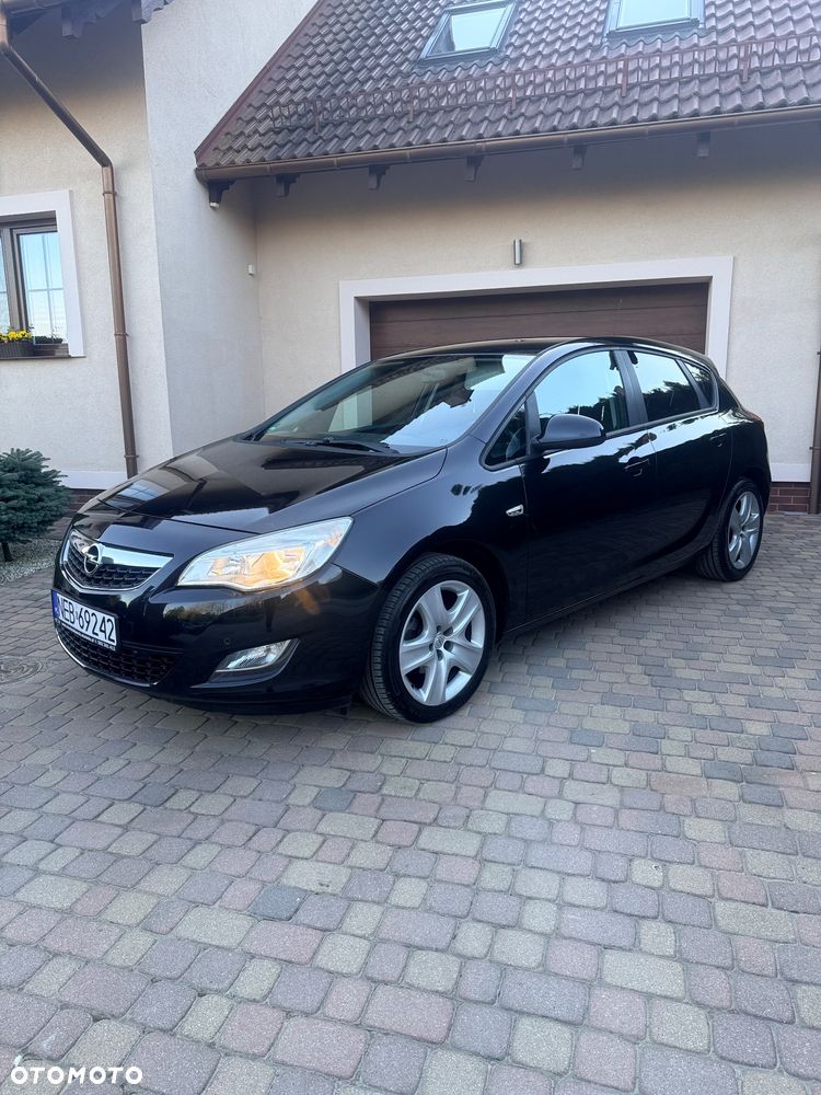 Opel Astra 1.4 Turbo Edition Sport - 1
