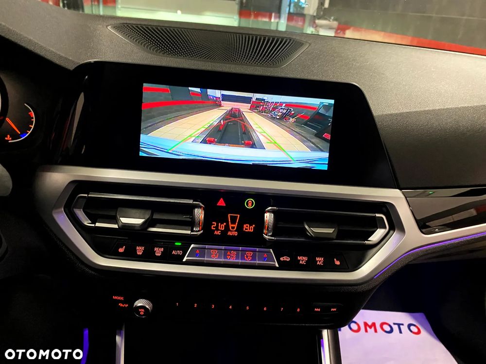 BMW Seria 3 320d - 19