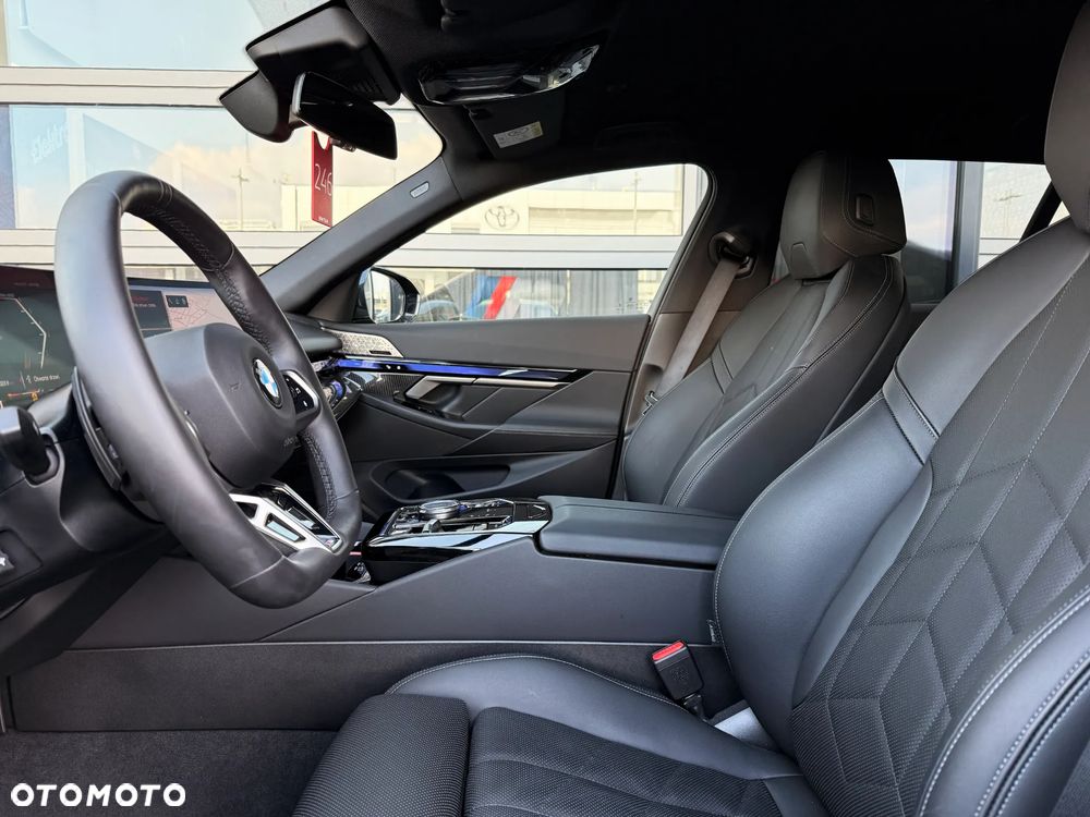 BMW Seria 5 540d xDrive - 27