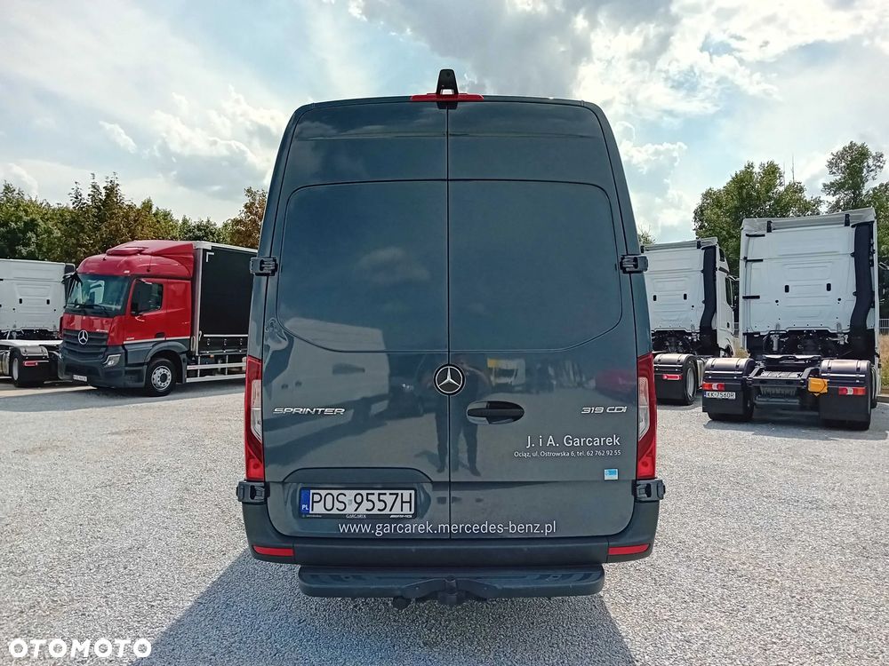 Mercedes-Benz Sprinter - 6