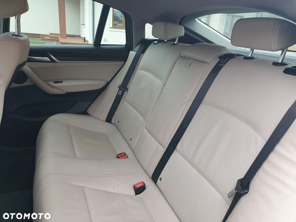 BMW X4 xDrive20d - 37