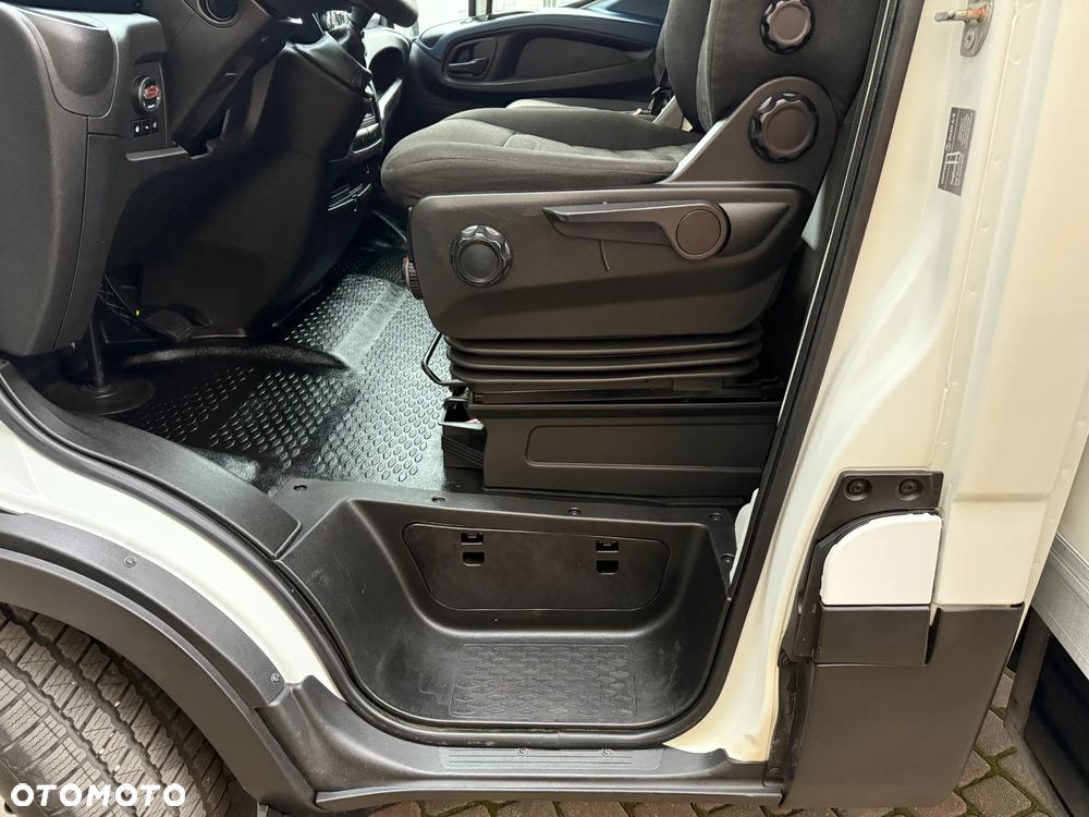 Iveco Daily Izoterma Winda - 20