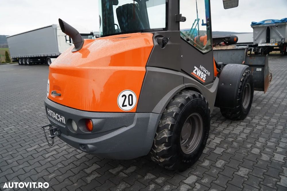 Hitachi ZW95 / ÎNCĂRCĂTOR PE ROȚI / 2020 / FURCĂ PENTRU PALEȚI - 20