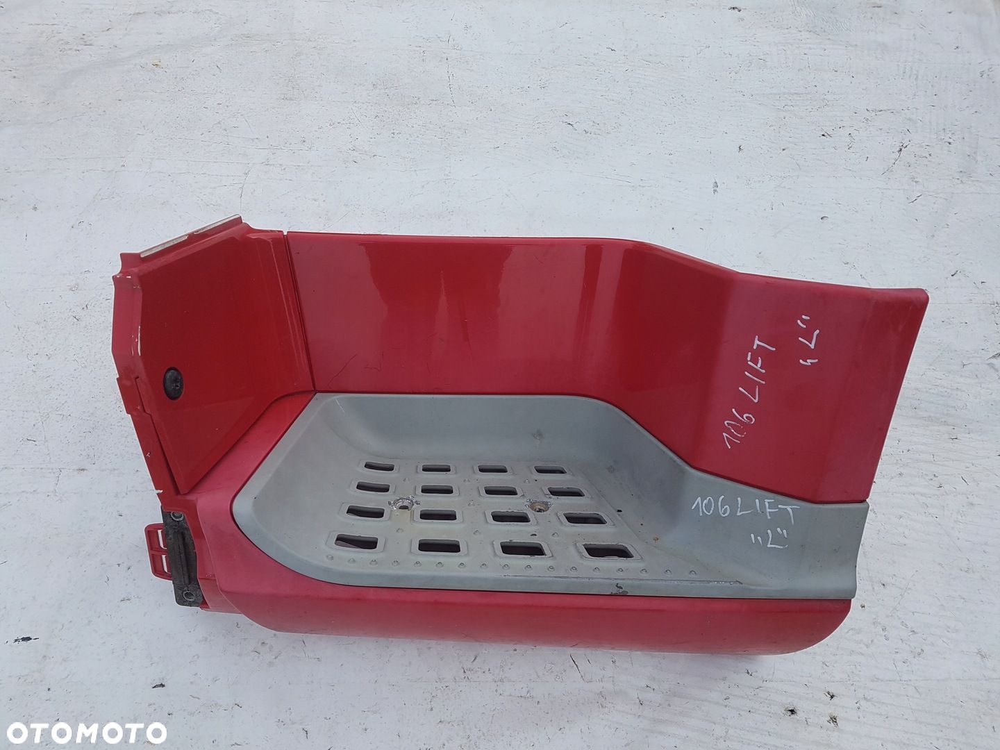 STOPIEŃ STOPNICA OBUDOWA WNĘKA KASETA SCHODEK KABINY LEWY DAF XF 106 EURO 6 - 1