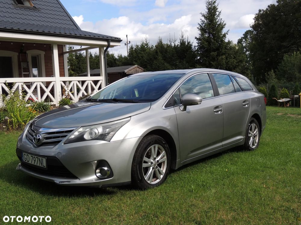 Toyota Avensis 2.0 D-4D Active - 1