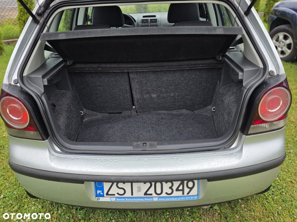 Volkswagen Polo - 8