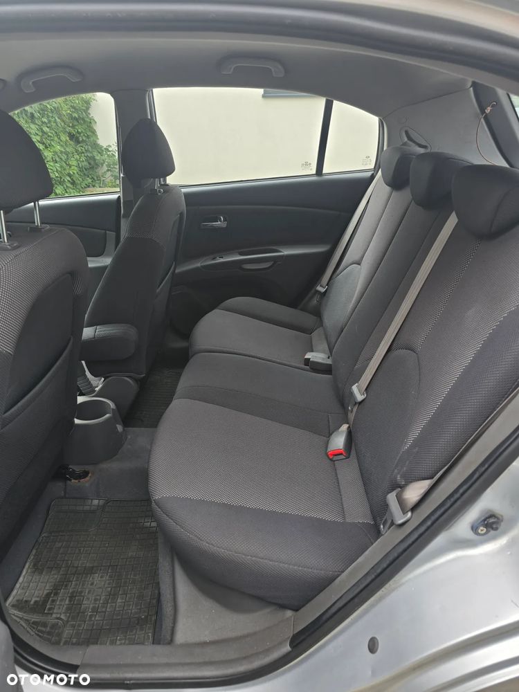 Kia Rio 1.5 CRDi Comfort - 7