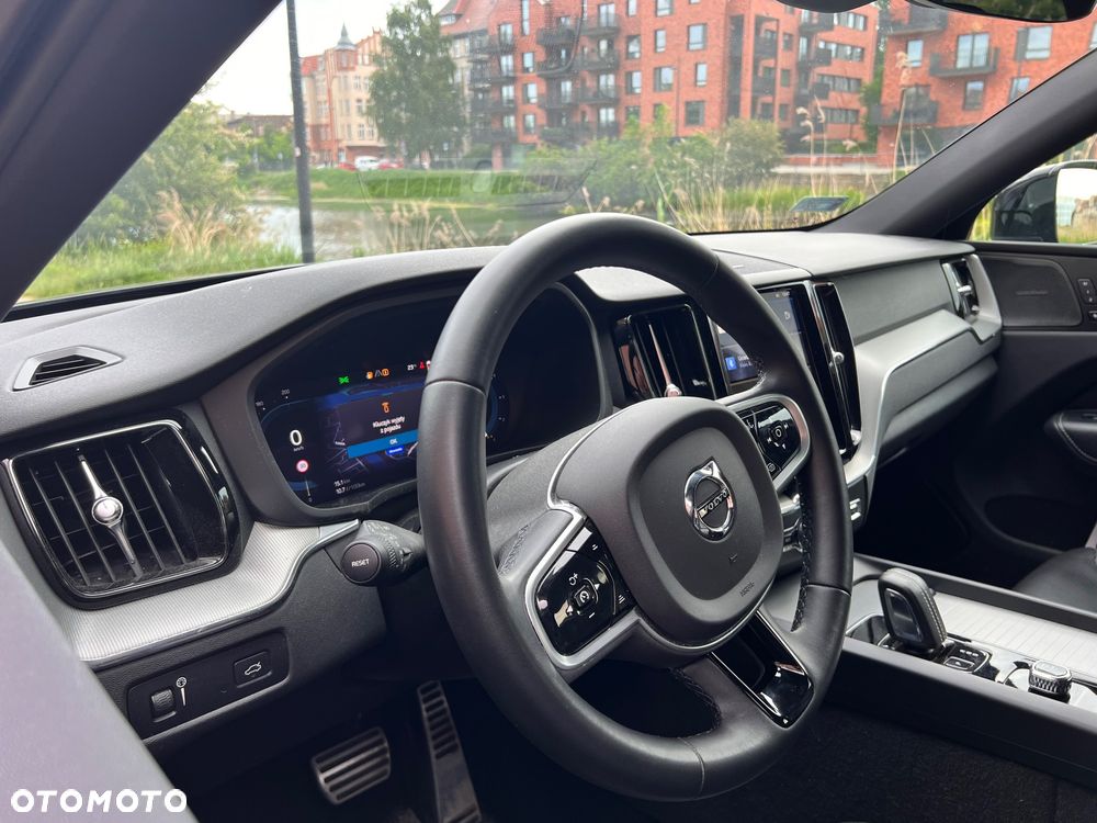 Volvo XC 60 B4 D AWD R-Design - 5