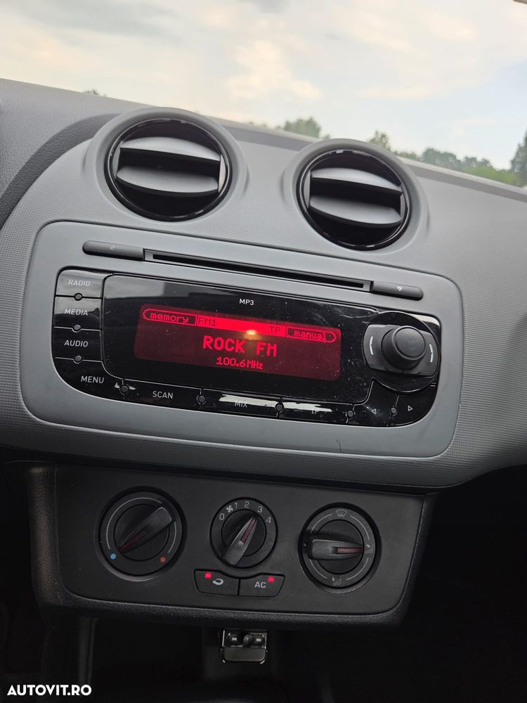 Seat Ibiza 1.4 Reference - 11
