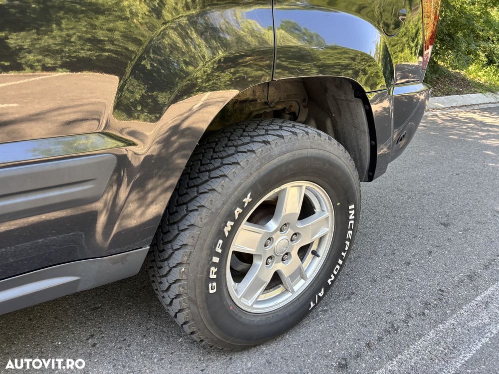 Jeep Grand Cherokee - 14