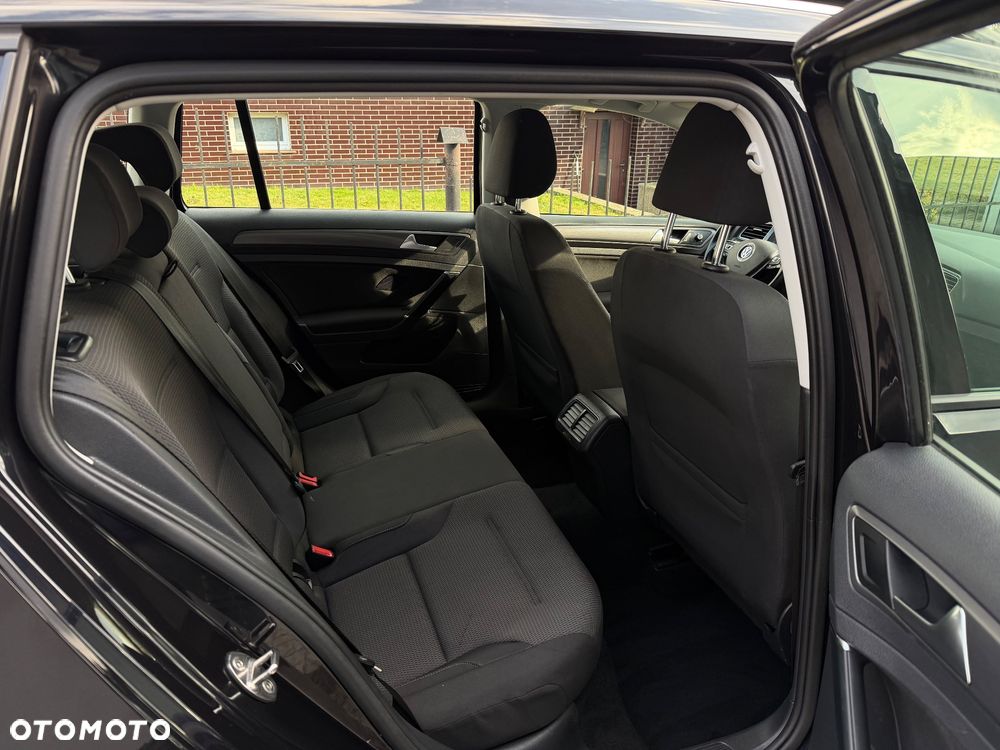 Volkswagen Golf 1.5 TSI BlueMotion ACT DSG Highline - 12