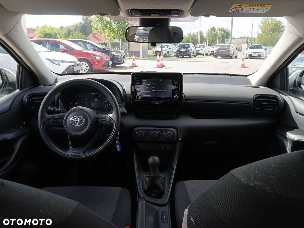 Toyota Yaris - 12