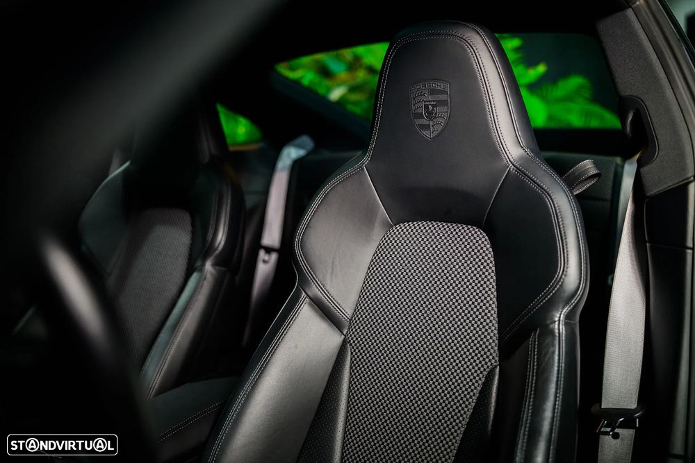 Porsche 911 (992) Carrera S PDK - 17