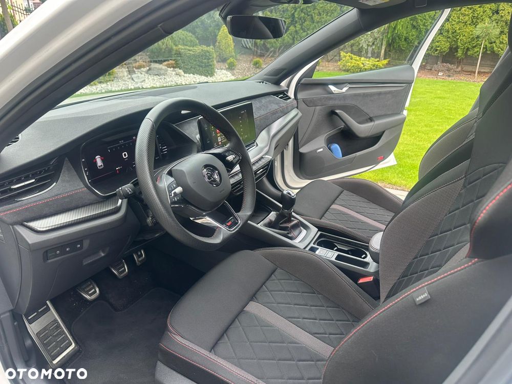 Skoda Octavia 2.0 TSI RS Plus - 14