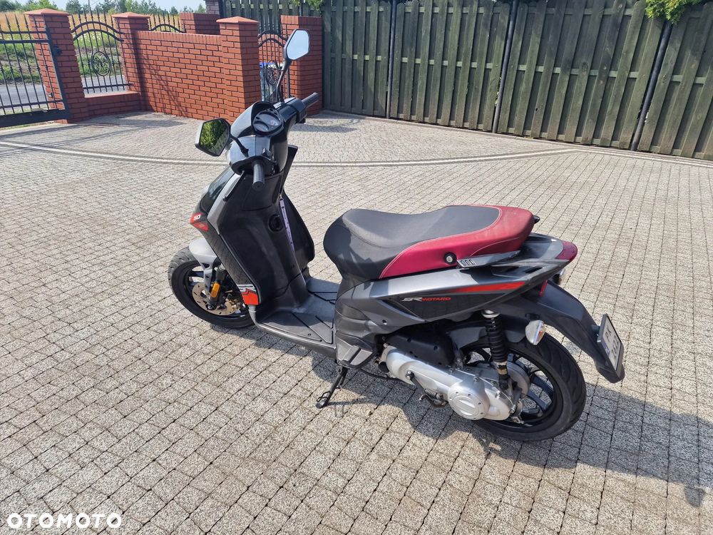 Aprilia SR - 3