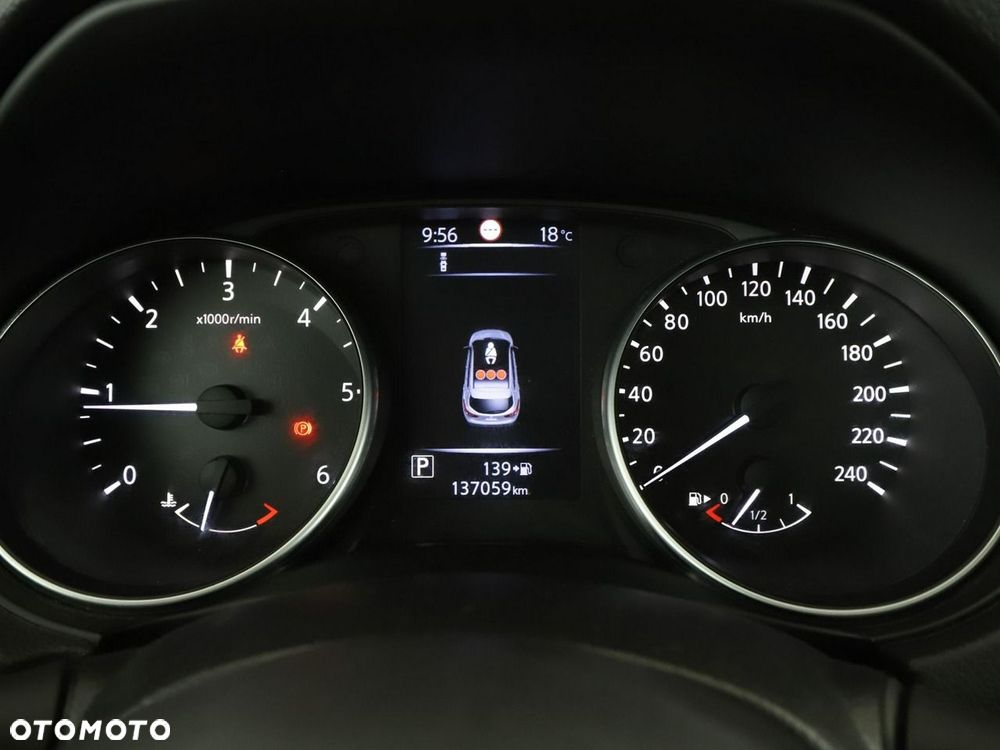 Nissan Qashqai 1.6 DCi N-Connecta Xtronic - 23