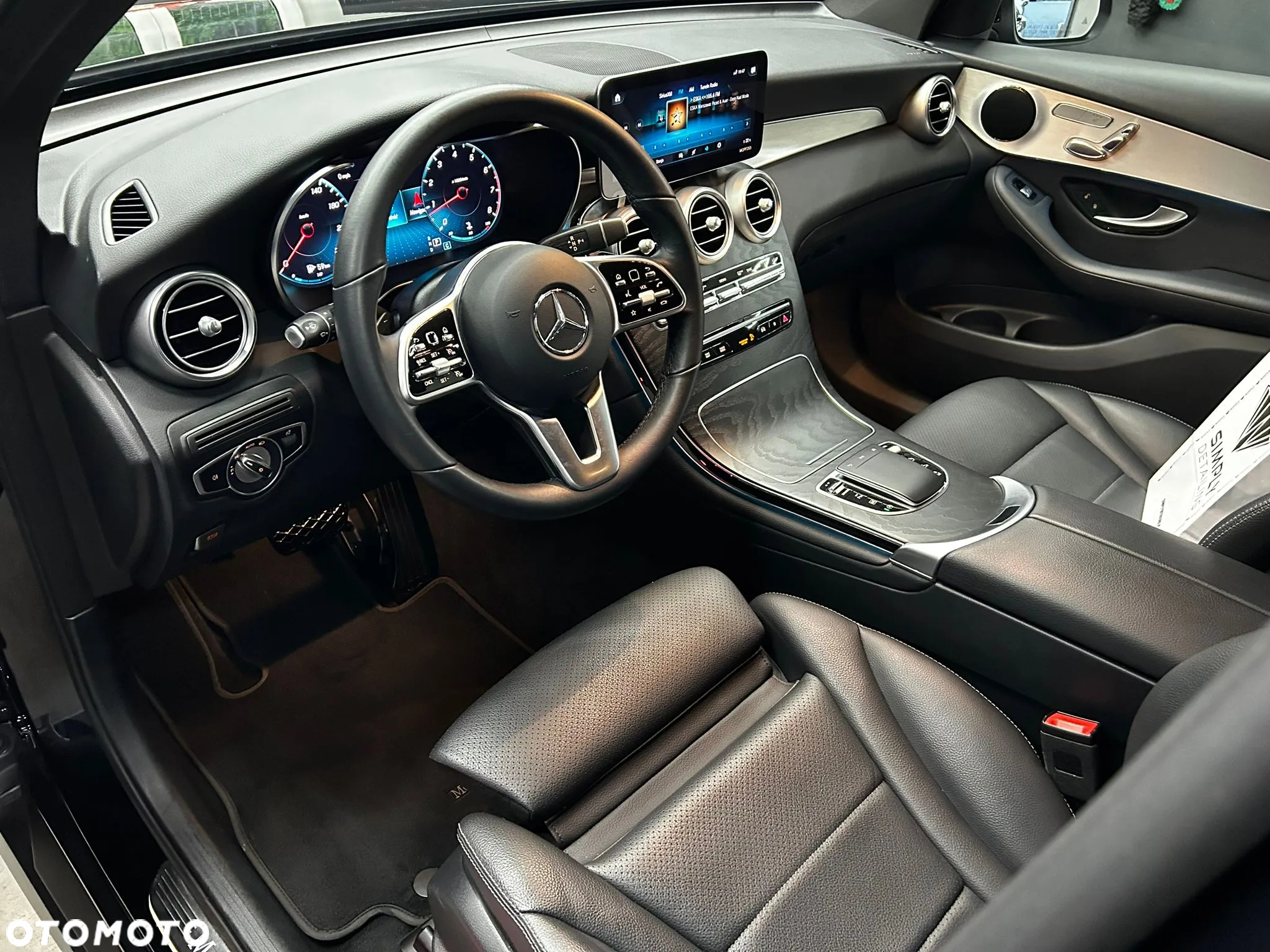 Mercedes-Benz GLC - 20