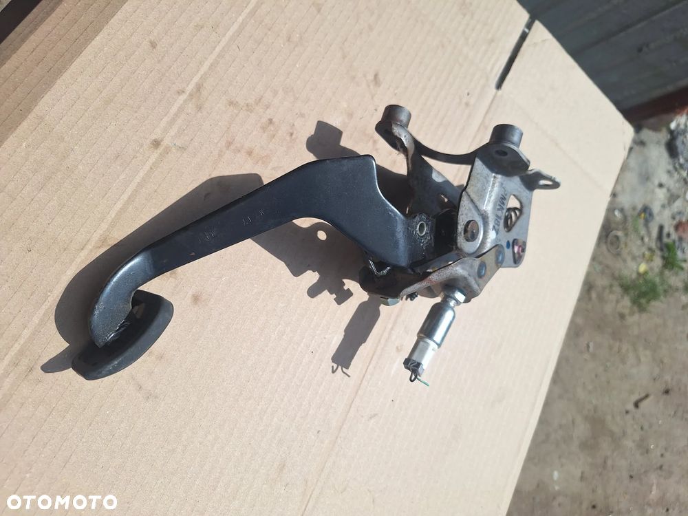 Pedał  Sprzęgła Honda Jazz III - 5