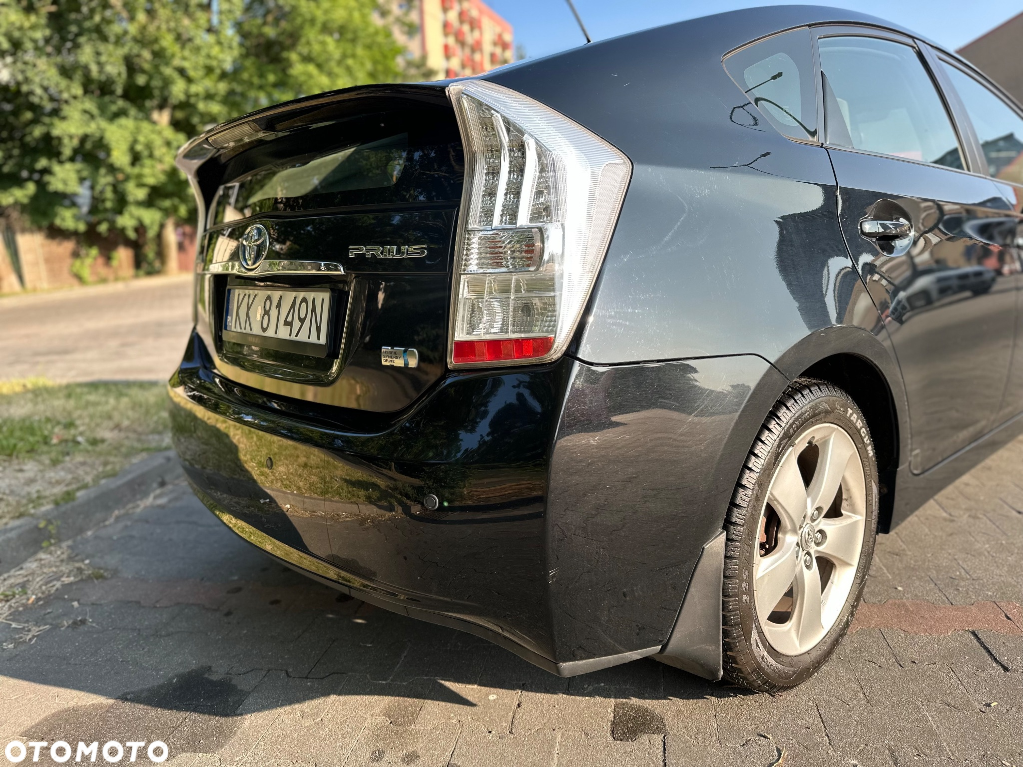 Toyota Prius (Hybrid) - 5