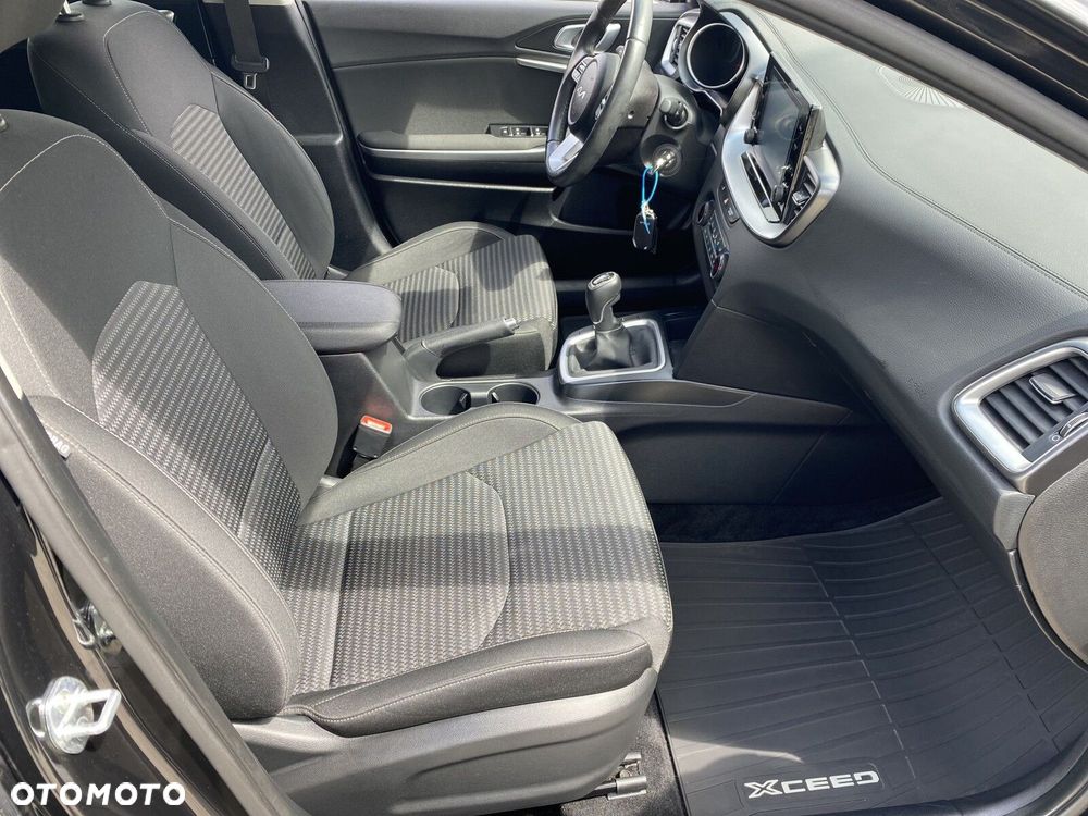 Kia XCeed - 15