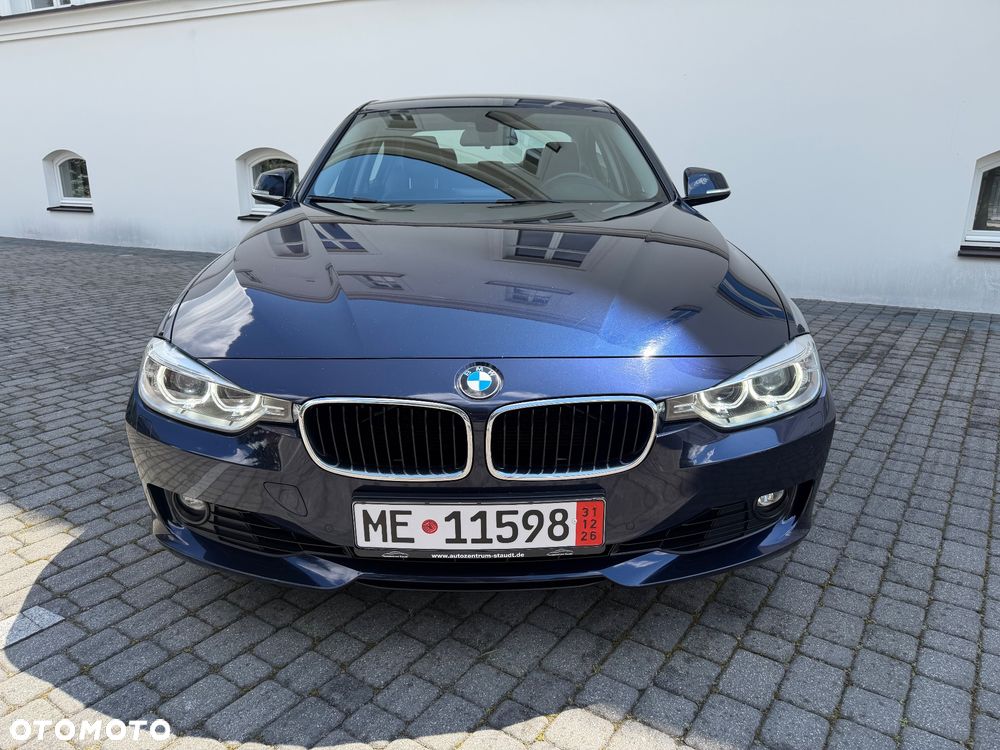 BMW Seria 3 320i Sport-Aut Sport Line - 4