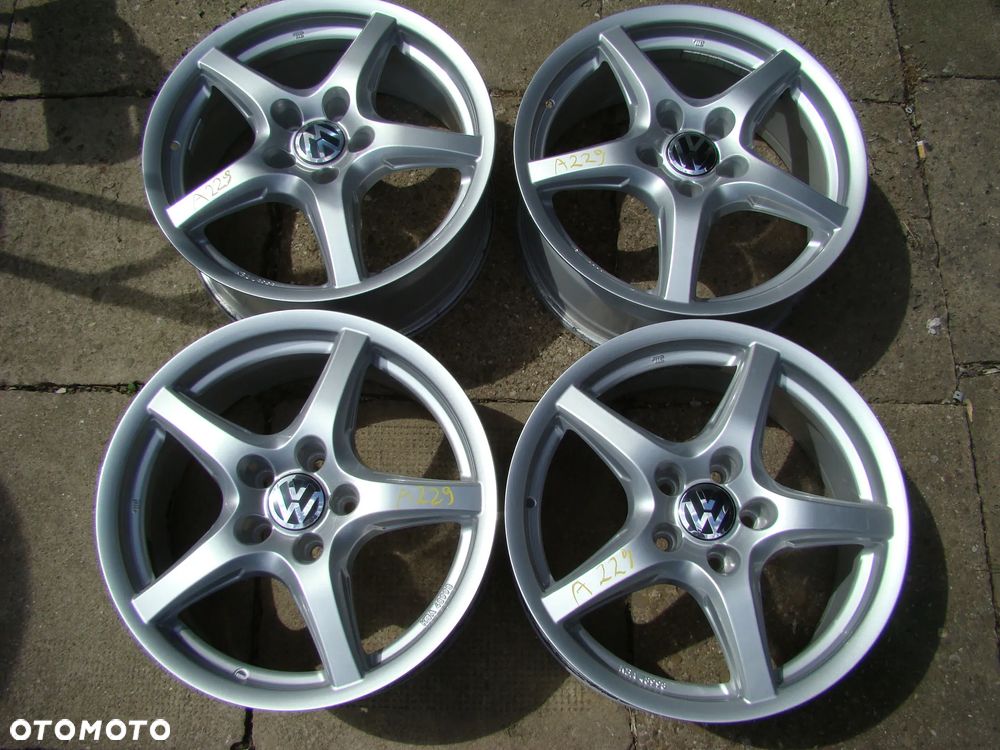 a229 5x112 VW Arteon Tiguan T-Roc Caddy Jetta Touran Golf VII VIII Passat B7 B8 7,5x17 - 1